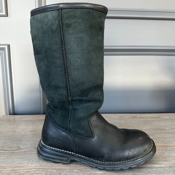 Ugg 5382 Black Boots 6 Leather Suede - Picture 3 of 3